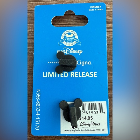 Disneyland 5k 2015 10th Anniversary Run Disney Disneyland 60th Pin - Picture 2 of 2